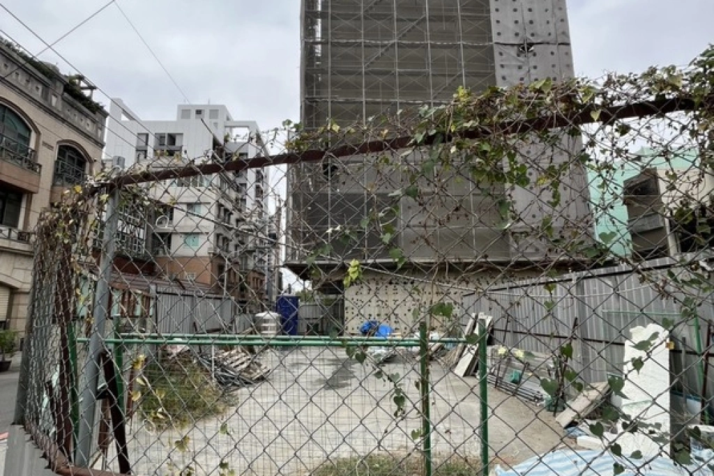 台中大里工地工人墜落　送醫搶救恢復心跳