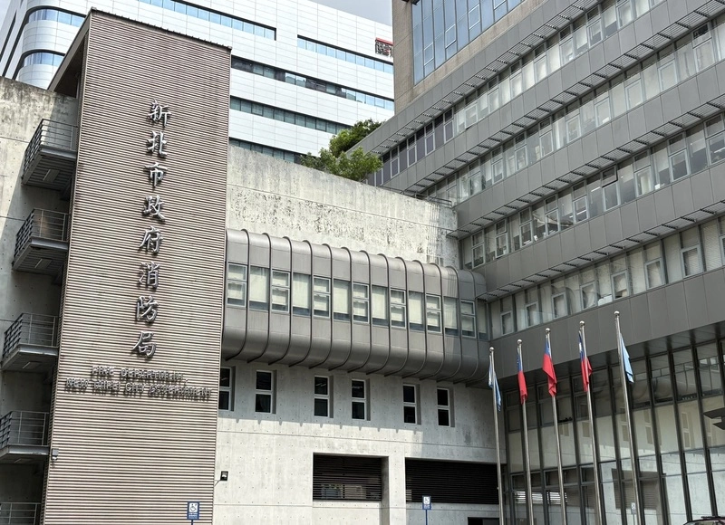 新北消防局涉收賄圖利帶回7人　前局長住所也被搜