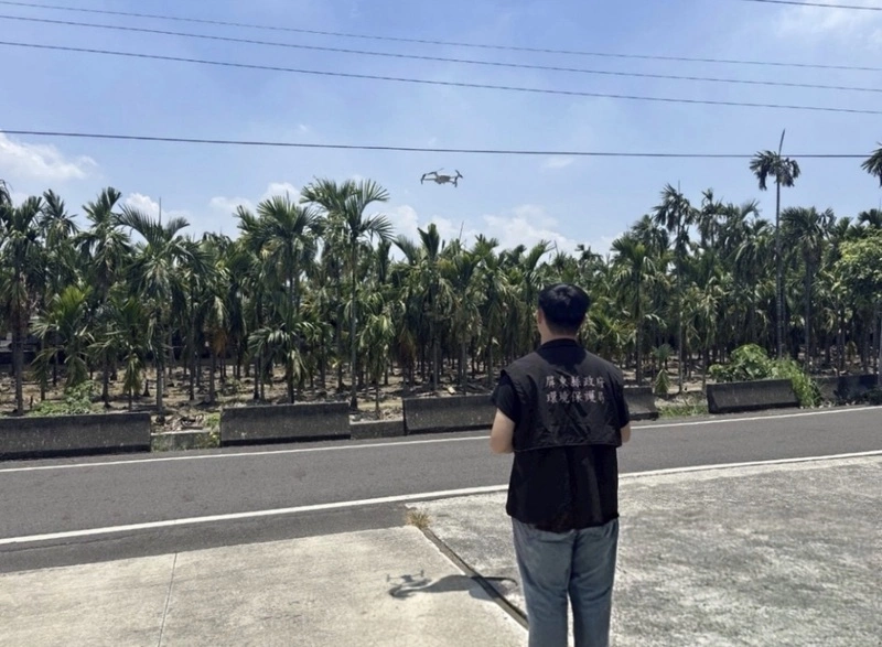 屏東無人機執法　抓露天燃燒