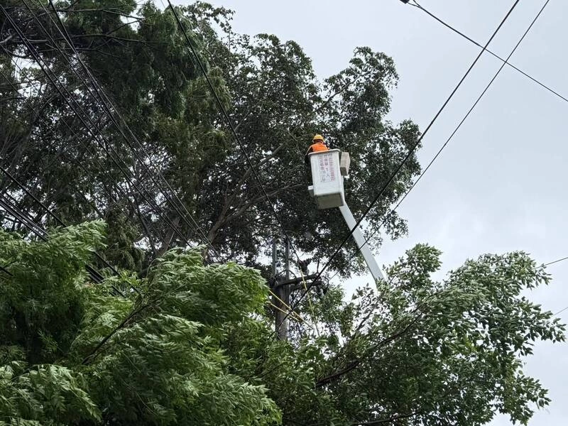 颱風巴威影響　台中一度上萬戶停電剩約2千戶待復電