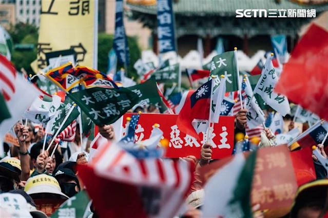 綠營人士檢討大罷免...指罷區「多在中北部」：都是深藍、藍白合區...讚：能催出7席突破25%門檻「是公民社會重大成就」