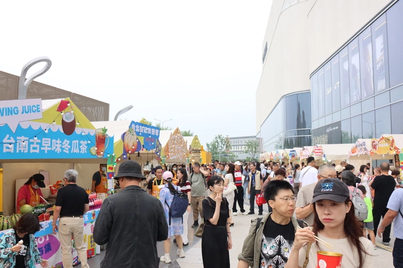台灣夜市北京登場  攤商稱消費降級下仍有可為