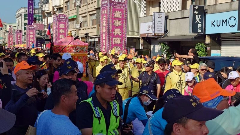 白沙屯媽祖到嘉市贊境賜福　黃敏惠：帶來振奮力量