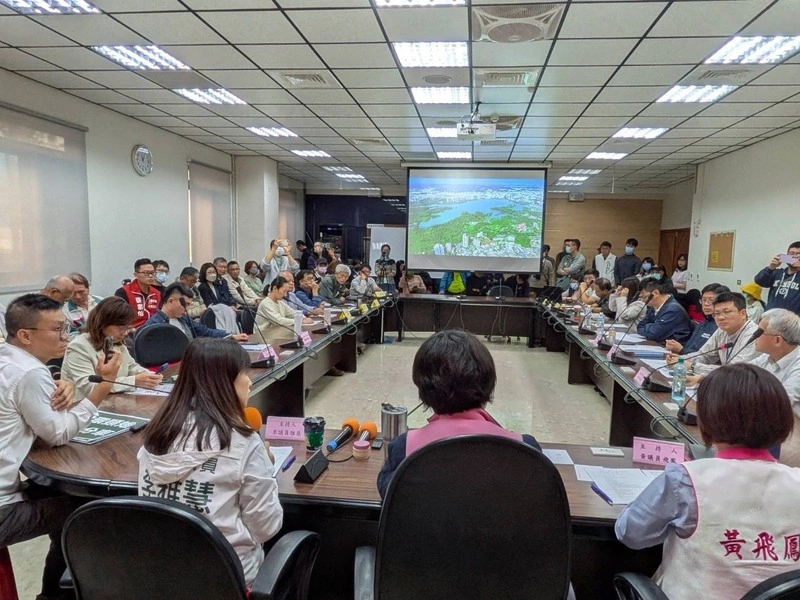 高雄新市鎮3期爭議　議會召開公聽會