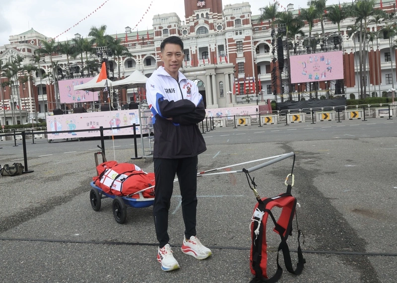 陳彥博：元旦府前領唱後將出發環台模擬訓練