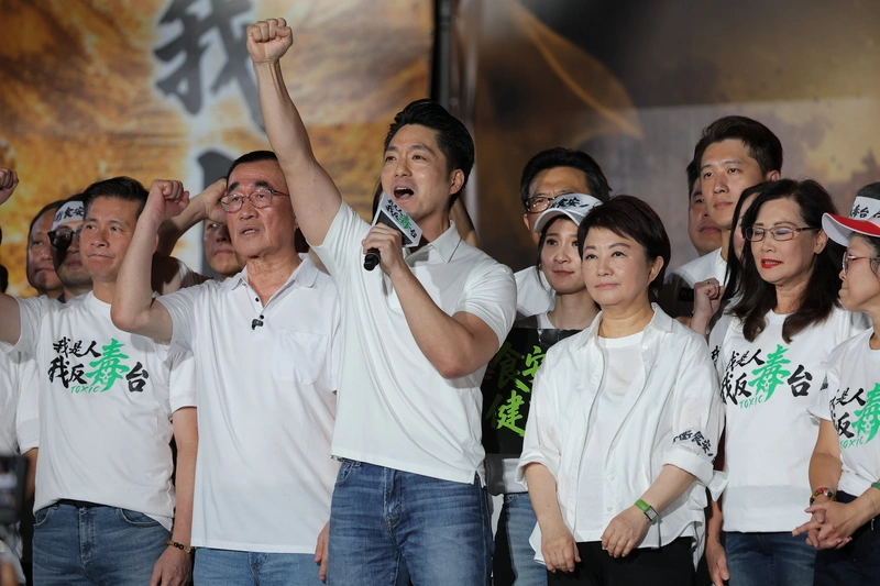 藍營凱道集會　韓國瑜承諾推動食安法修法