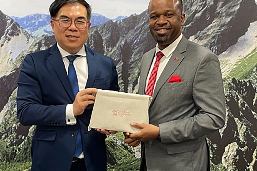 彭啓明接見聖克里斯多福2部長 深化雙邊環境合作