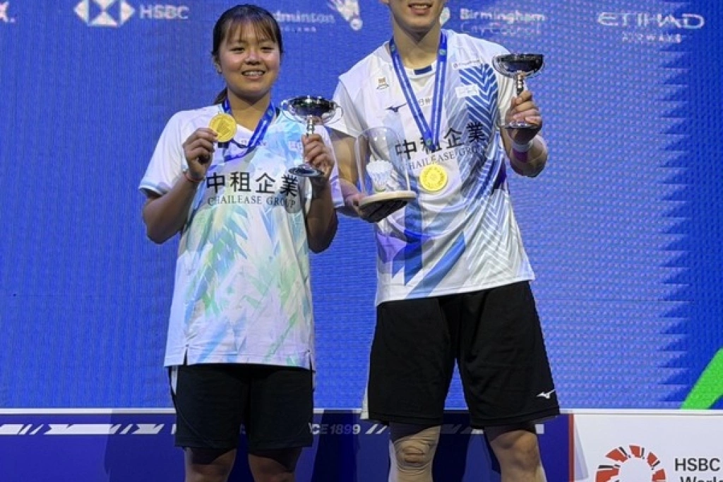 葉宏蔚/詹又蓁輪轉快默契佳　全英羽賽奪冠秀實力