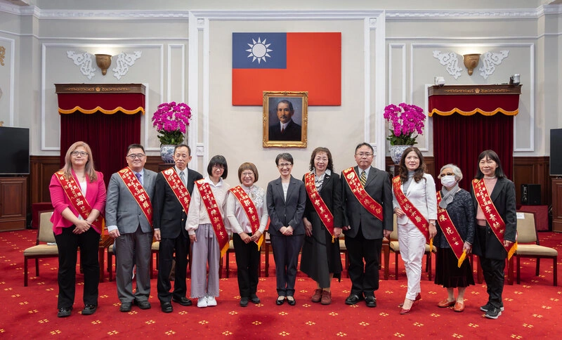 副總統接見大愛獎得主