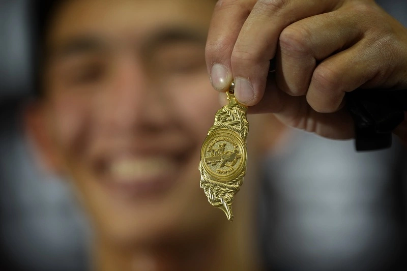 獎牌、獎盃都是台灣形狀　世界室內拔河賽有記憶點