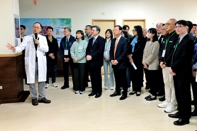 卓榮泰桃園視察UCC　聽取醫院簡報介紹