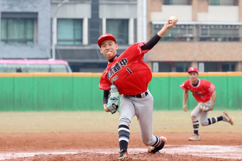 高中木棒聯賽曾睿豪延長賽穩守 助東體擊敗麥寮