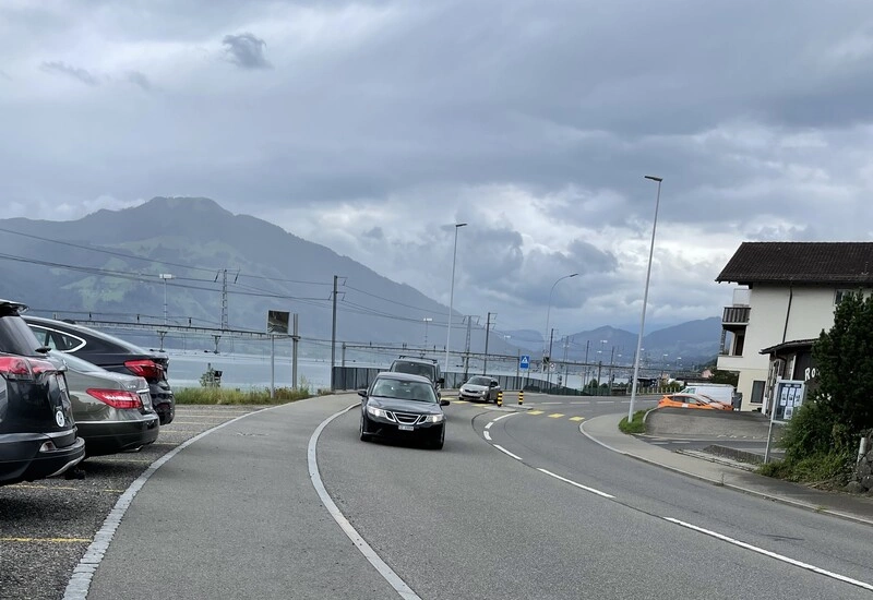 瑞士鄉間地區廣大  自駕更便利