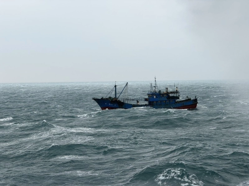 中部海域中國漁船現蹤　海巡全天候掌握應處