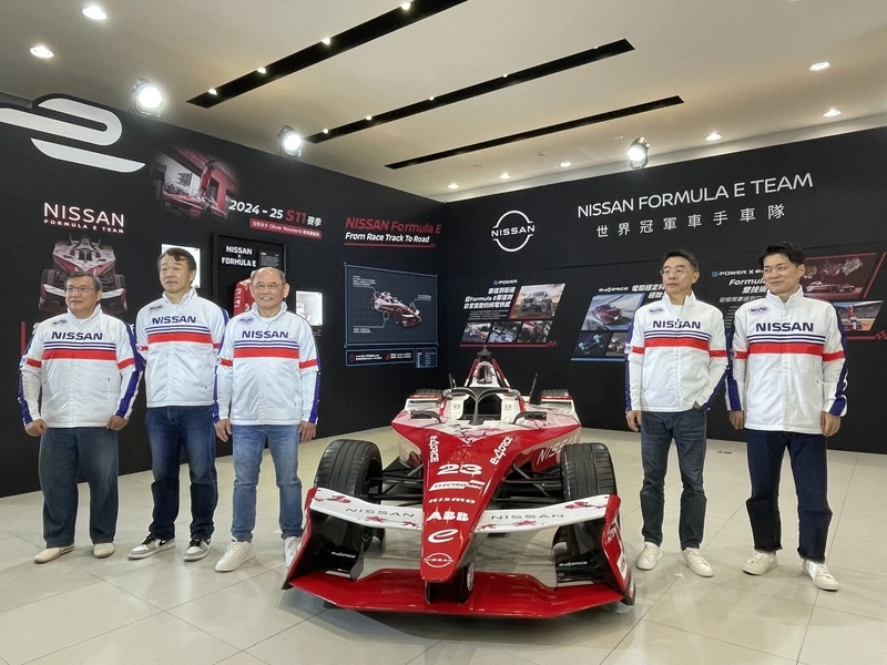 NISSAN台北新車大展預賞　秀冠軍賽車