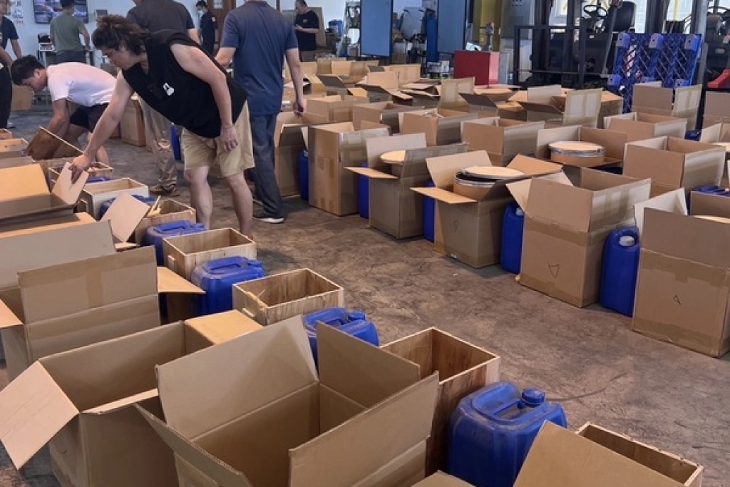 清潔劑掩護運毒　檢警、海巡查獲喵喵先驅原料