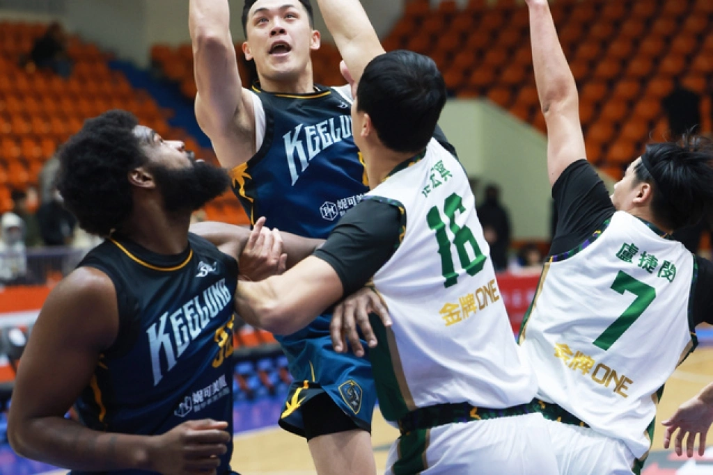 SBL板橋點燃戰火　基隆黑鳶周儀翔貢獻10分