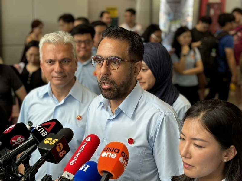 新加坡反對黨領袖畢丹星被撤職