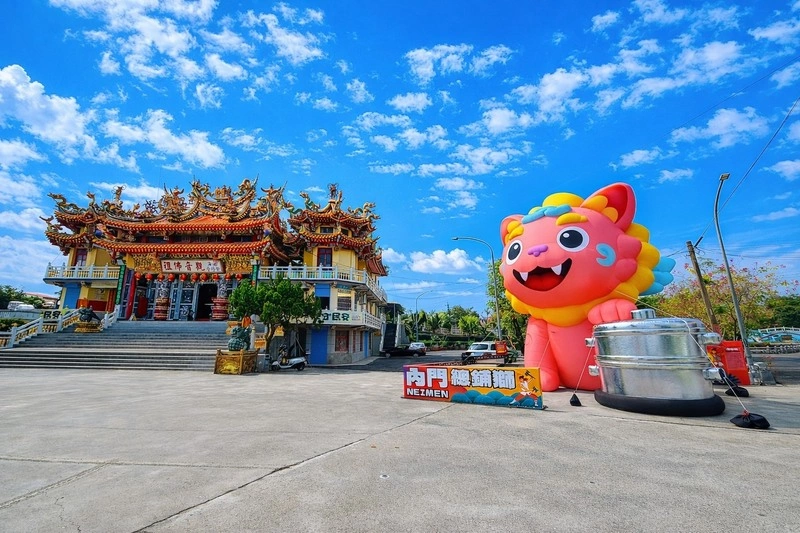 高雄內門初二辦桌慶回娘家　巨型「總鋪獅」亮相