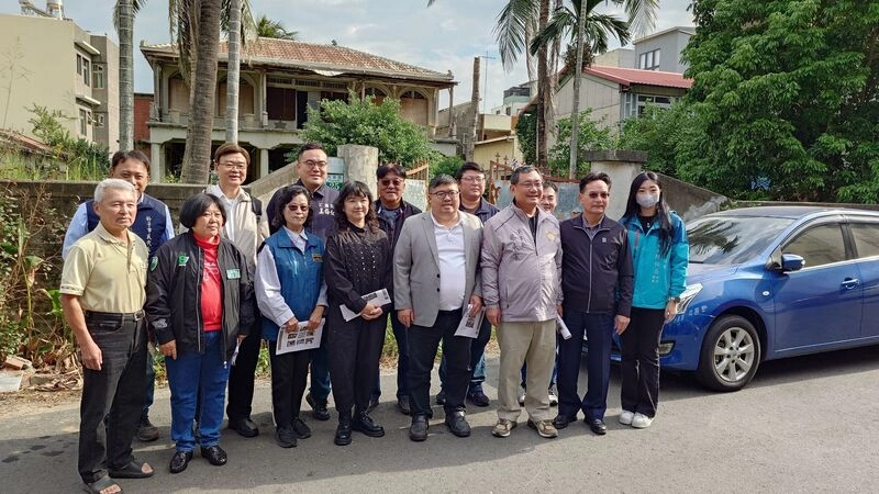 立委考察嘉義縣定古蹟日新醫院