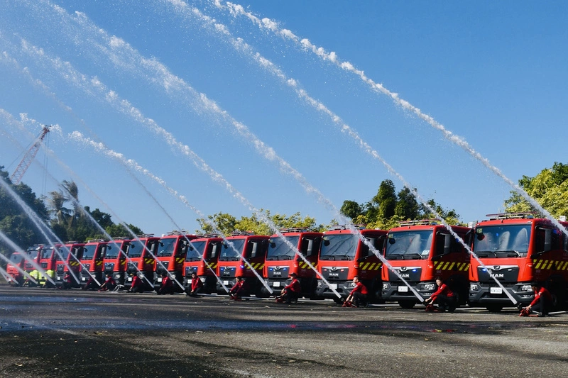台南新式消防車完成驗收啟用