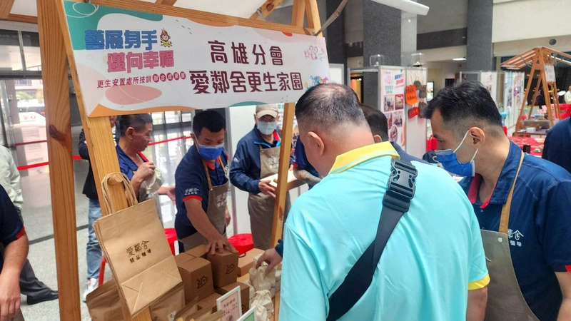 更生人技訓成果展　高雄市府設攤