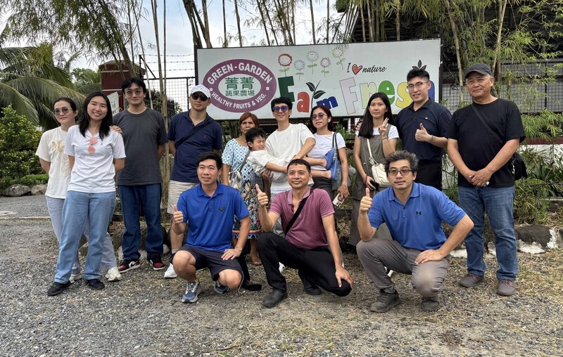 旅菲台商第2代參觀菁菁農場