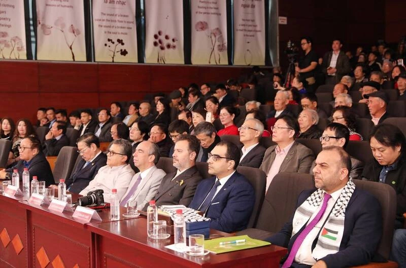 越南作家協會第3屆「浪左」詩歌頒獎典禮