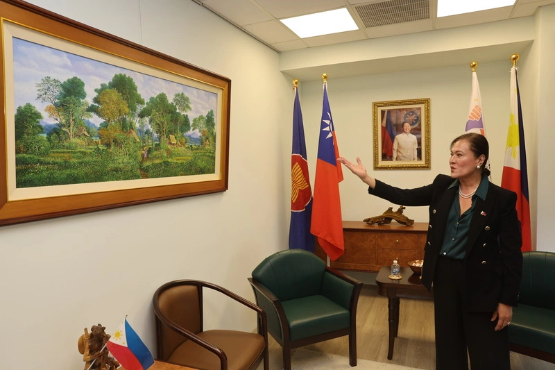 空服員轉身外交官　菲律賓代表施展魅力深化經貿連結