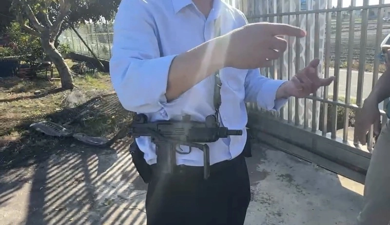 屏警拘提涉槍砲案犯嫌　安全考量配備衝鋒槍