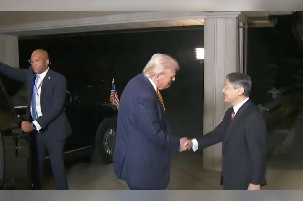 川普抵達東京皇居!天皇於玄關握手迎接...會談時間長達30分鐘