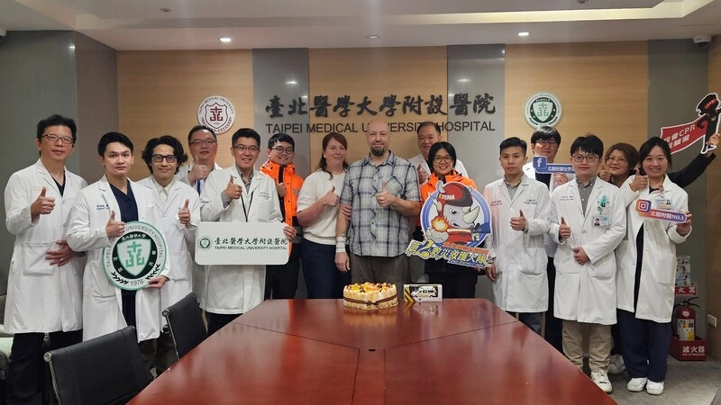 美籍遊客登山突發心梗　北醫附醫搶命成功