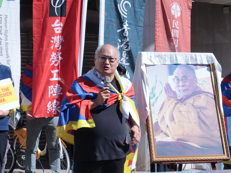 紀念抗暴日67週年　「為西藏自由而騎」