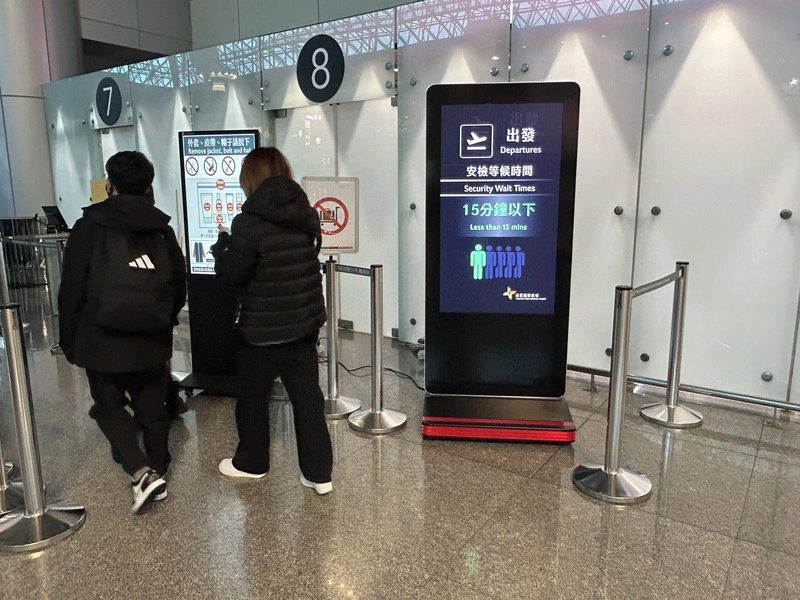 桃機湧現人潮　2/12運量16.1萬人次創疫情後新高