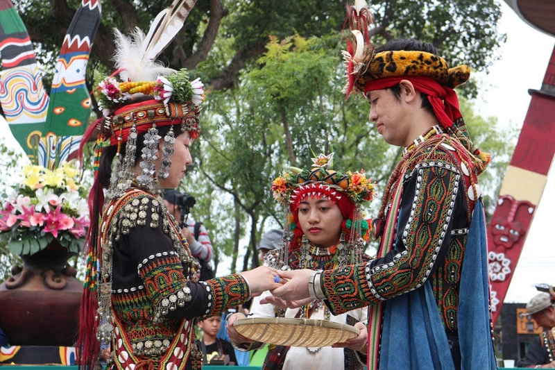 屏東南島族群婚禮 吸引中國日本新人參加
