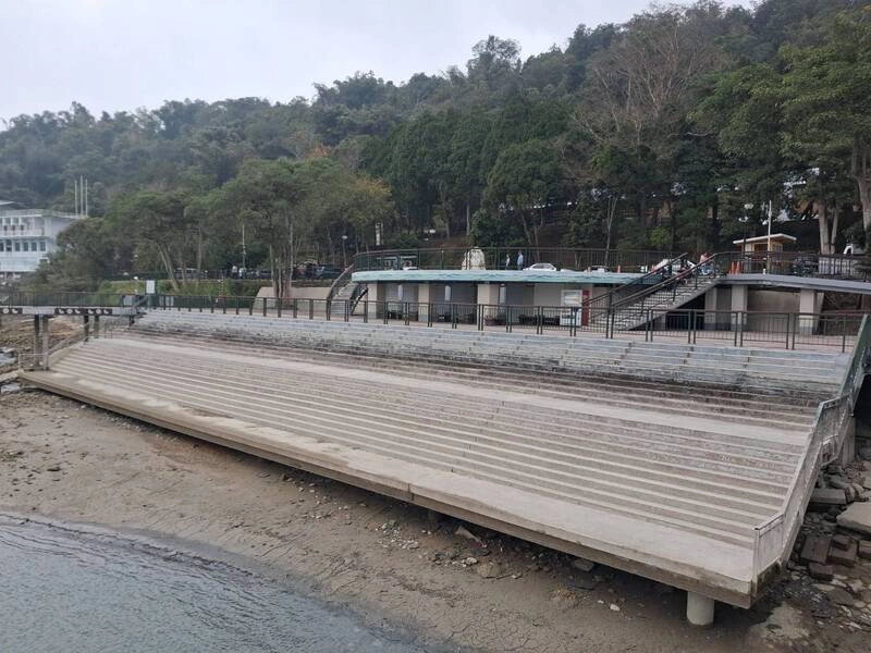 日月潭蓄水率不滿7成　調整碼頭浮排確保安全