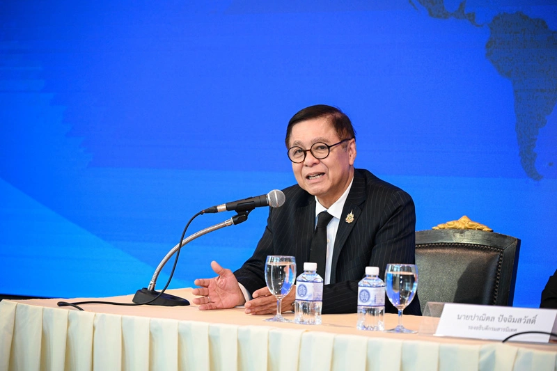 泰國外長希哈薩警告柬埔寨勿企圖影響大選