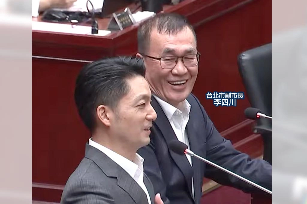 每天都說一個謊？去年才信誓旦旦說「未來絕不參選」...李四川昨表態「當然參加初選」今又急轉彎「沒有宣布」