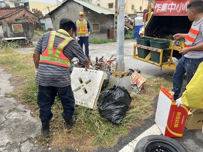 防堵登革熱雨季疫情　高雄38區同步誓師