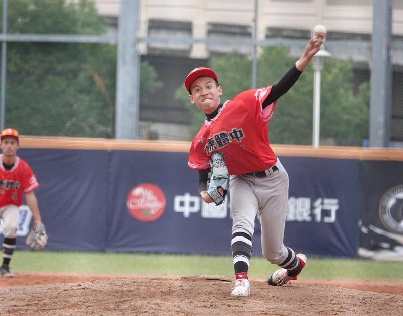 曾睿豪黑豹旗後援穩守　助台東體中拿勝