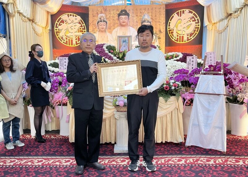 傳統彩繪保存者馮進興辭世  文化部頒贈旌揚狀