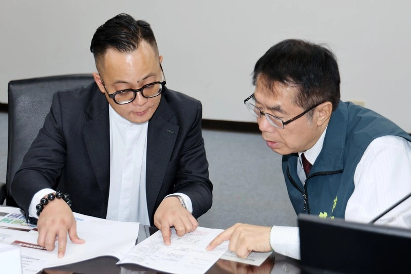 童子瑋參訪台南　黃偉哲分享治理經驗深化交流