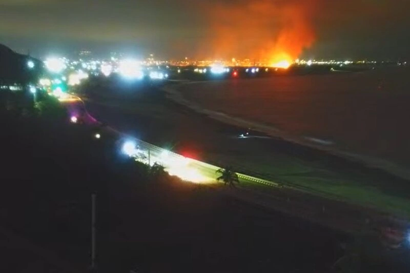 台東知本溪出海口野火燃燒整夜　逾50公頃陷火海