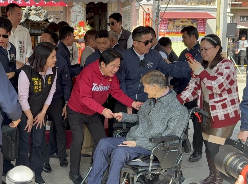 苗栗發福袋　總統：不分黨派「請把我當財神爺」