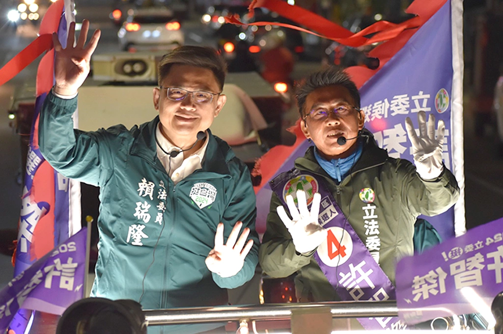 民進黨高雄市長初選「賴瑞隆勝出」!許智傑祝賀:團結一致「為高雄贏得未來」!