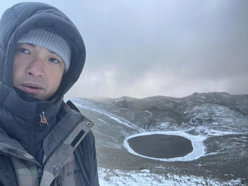 高山協作頂低溫獨闖嘉明湖　拍下絕美雪景