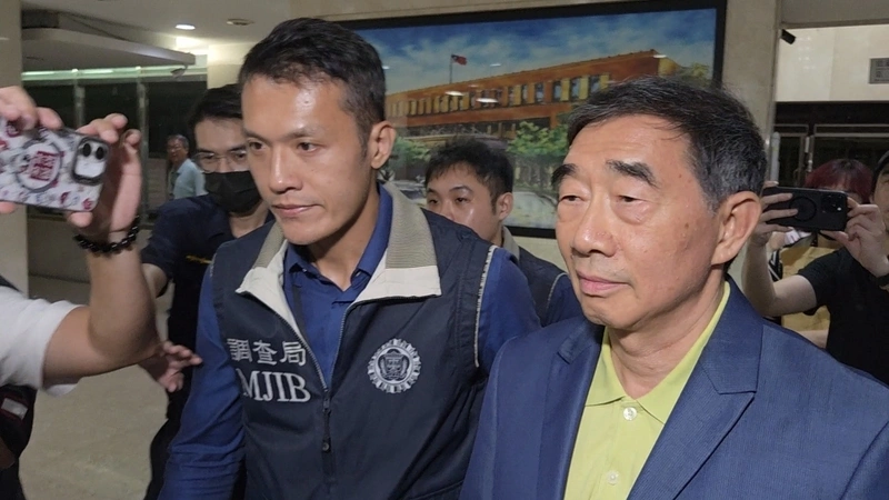 長榮張國華赴北檢複訊　否認有內線交易
