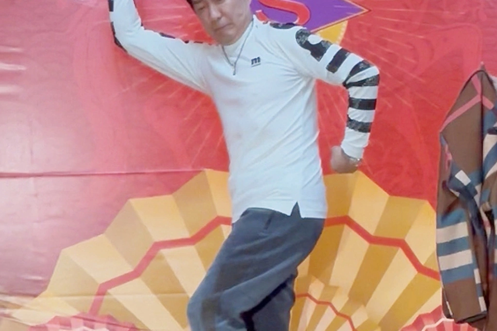 77歲鳥來嬤熱力現身尾牙　喊話給資深藝人機會