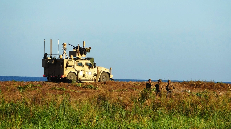 美菲肩並肩演習  展示無人機反制能力