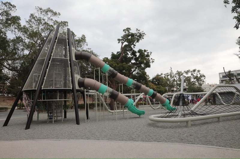 台南佳里公園特色遊戲場融合鹽分地帶文學元素